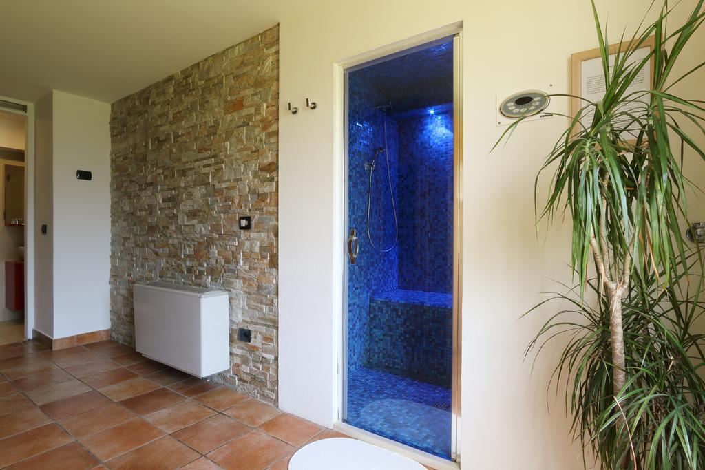 Bed & Wellness Fisterre Bed & Breakfast Belluno Oda fotoğraf